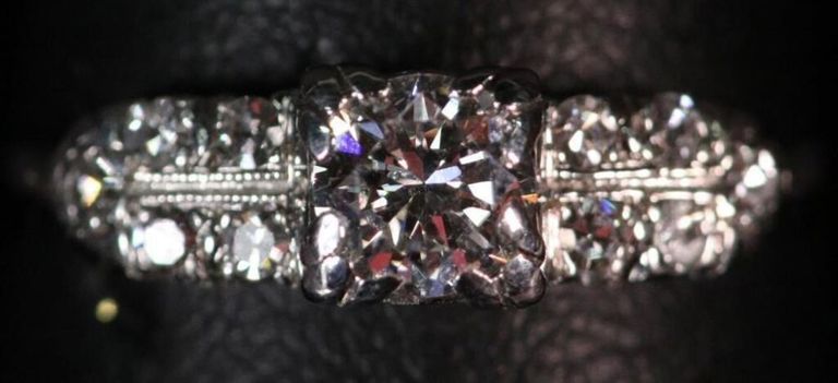14k white gold diamond ring
