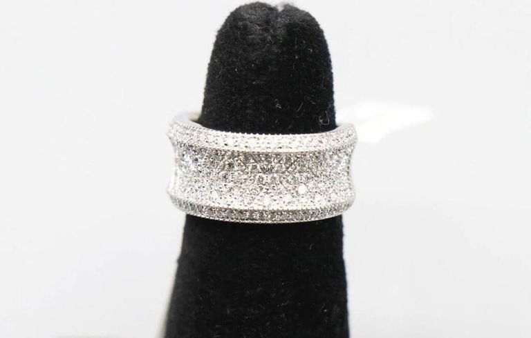 14k white gold diamond ring
