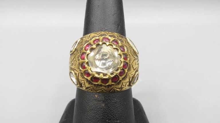 18k yellow gold ruby and diamond ring