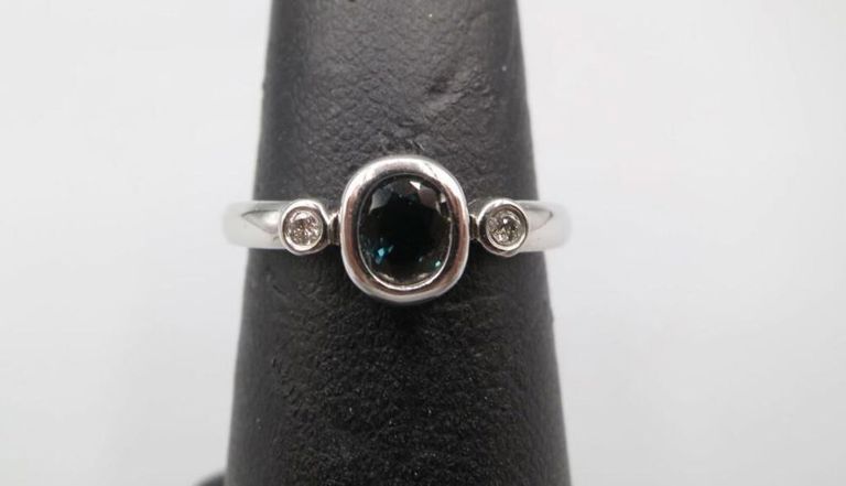 10k white gold sapphire and diamond ring
