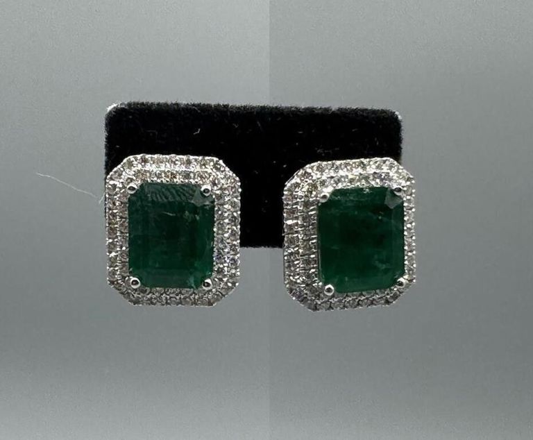 18k gold emerald and diamond earrings