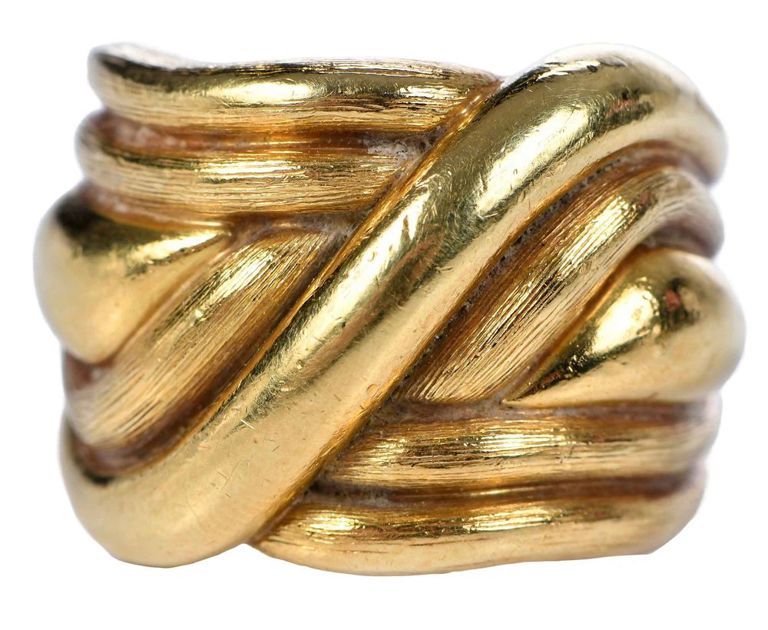 18k gold cigar ring