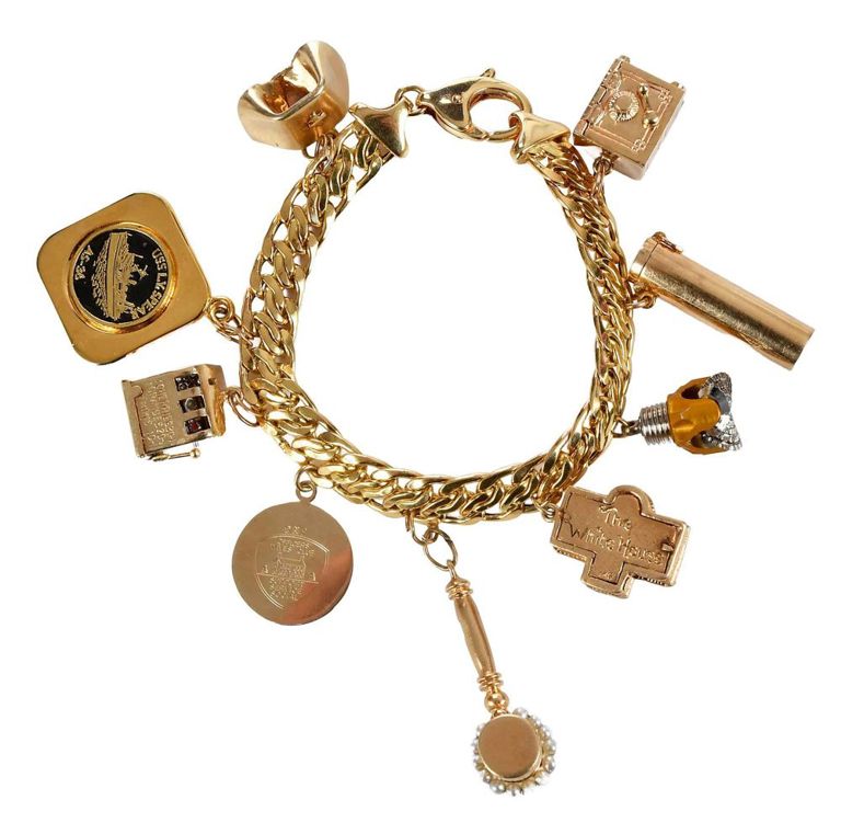 18k gold Italian bracelet with charms
