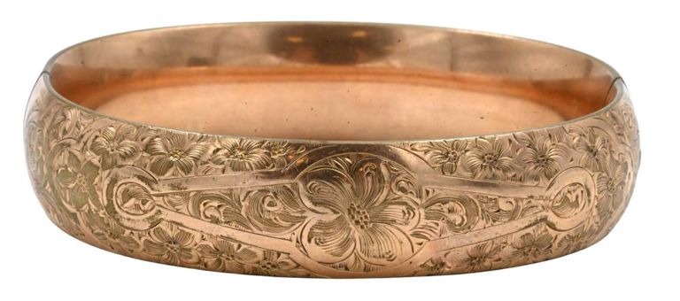 14k yellow gold hollow bangle bracelet