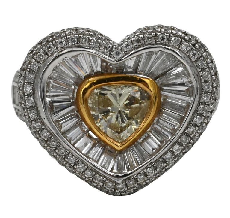 18k white gold and yellow gold diamond ring