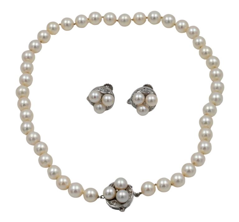 15k yellow gold pearl pendant necklace and matching earrings