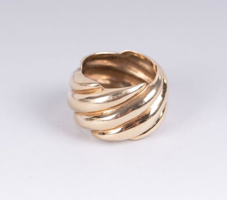 14k gold spiral band