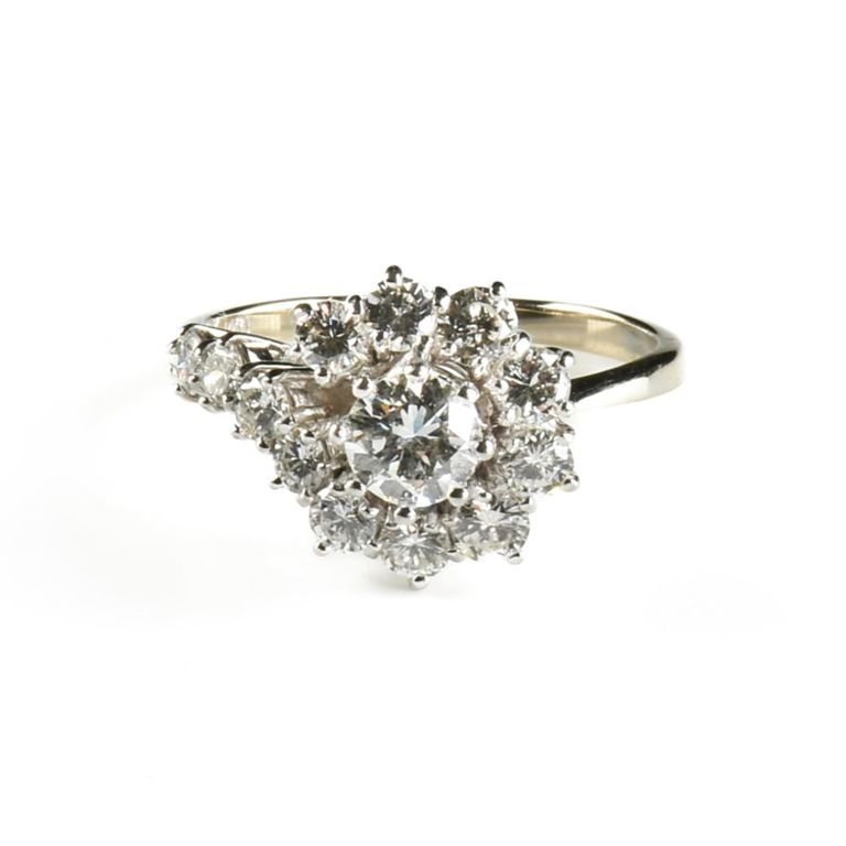 18k white gold diamond ring