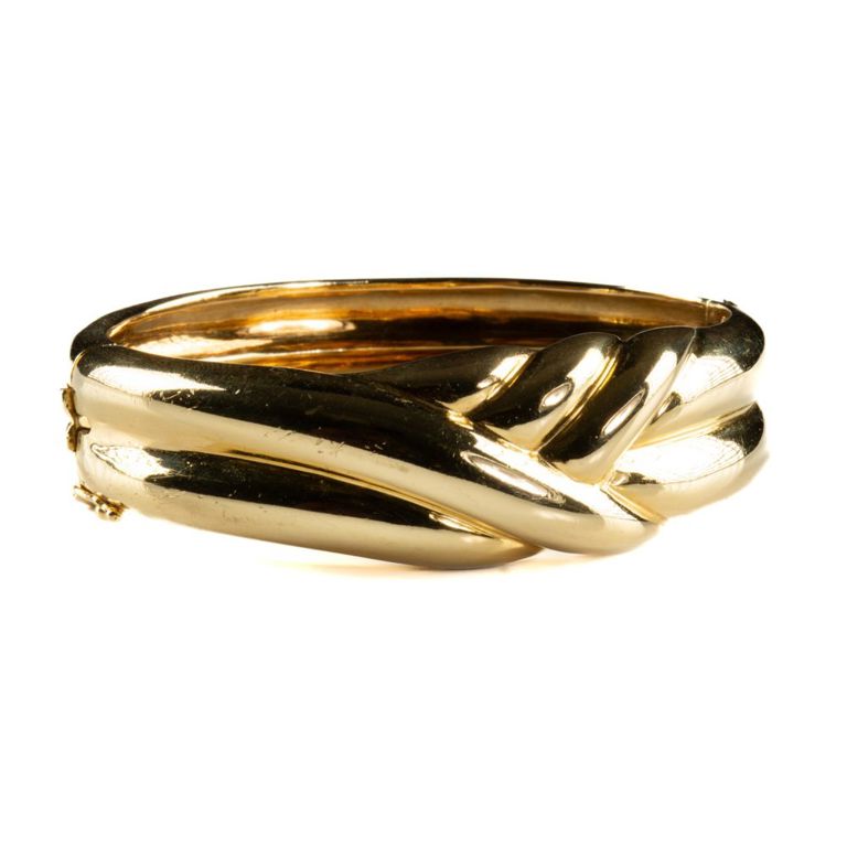 18k yellow gold bangle bracelet