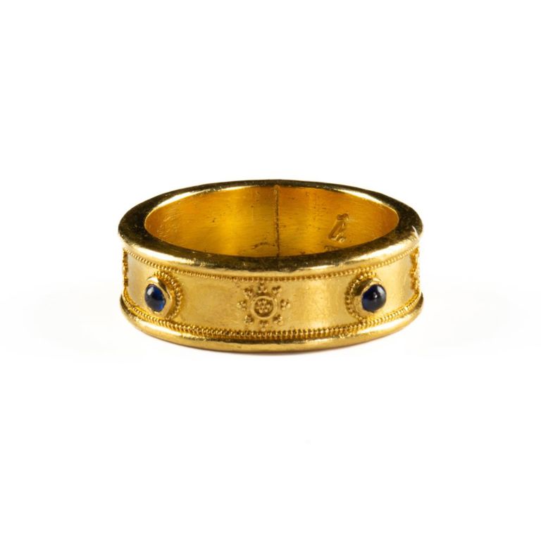 22k gold sapphire ring