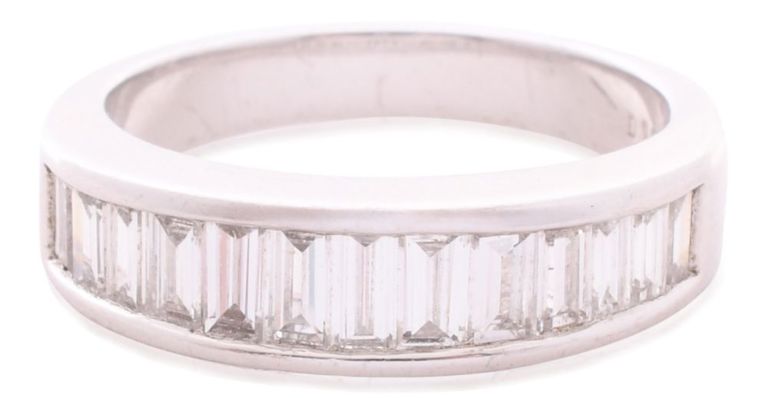 Platinum diamond ring