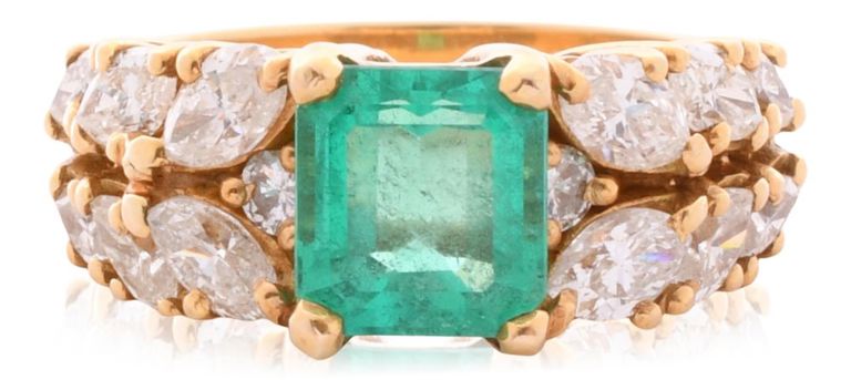 18k yellow gold emerald ring