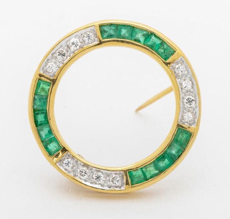 18k gold emerald diamond circle brooch