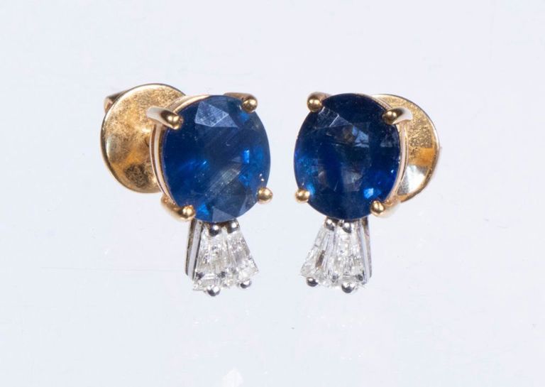 18k gold sapphire and diamond earrings