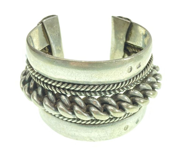 Egyptian Yemen heavy silver cuff bracelet