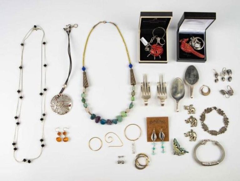 Costume jewelry set
