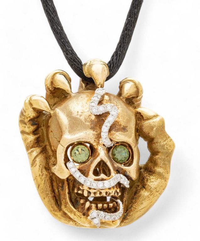 18k gold pendant with rope chain