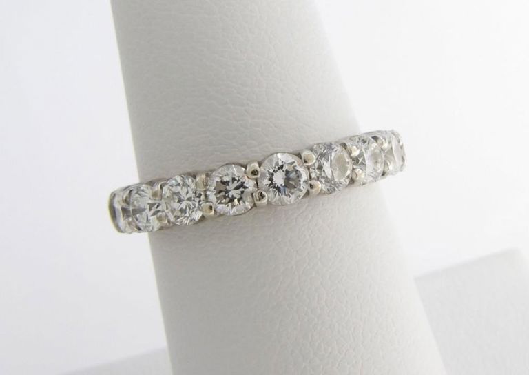 14k white gold diamond stack band