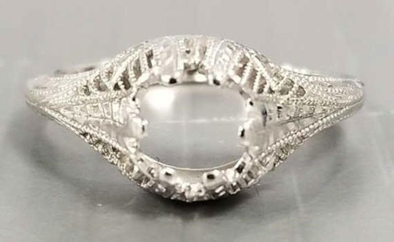 Vintage 18k gold ring