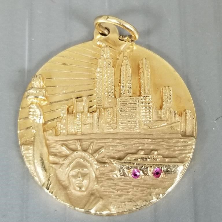 14k gold New York City charm pendant