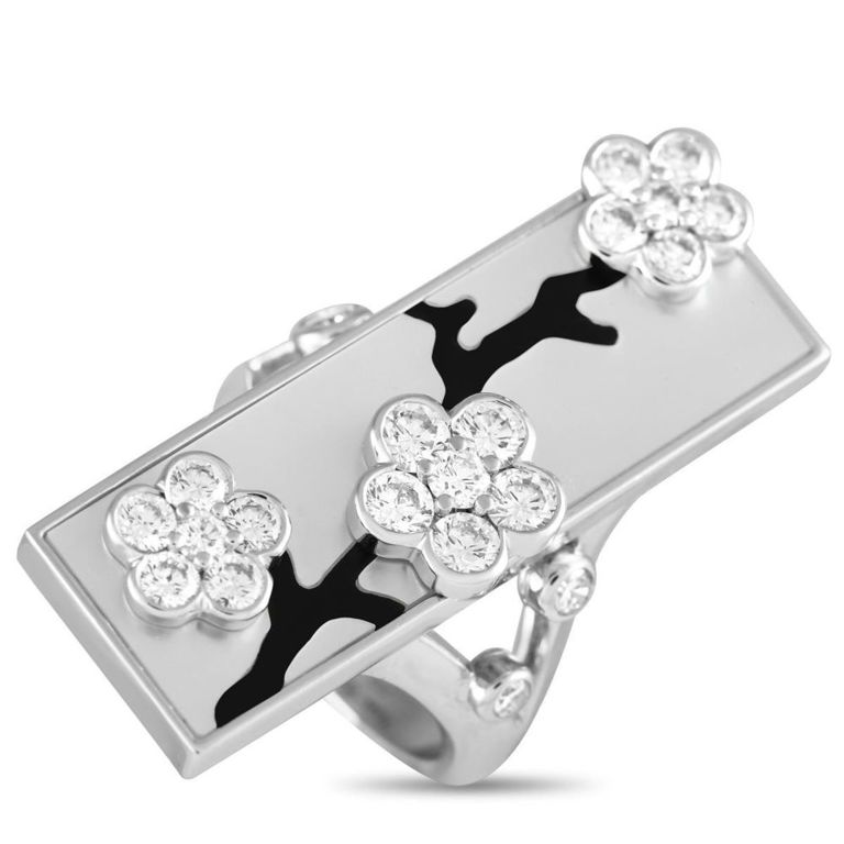 18k white gold and mother of pearl diamond ring