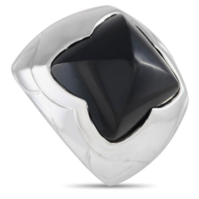 18k white gold and onyx ring