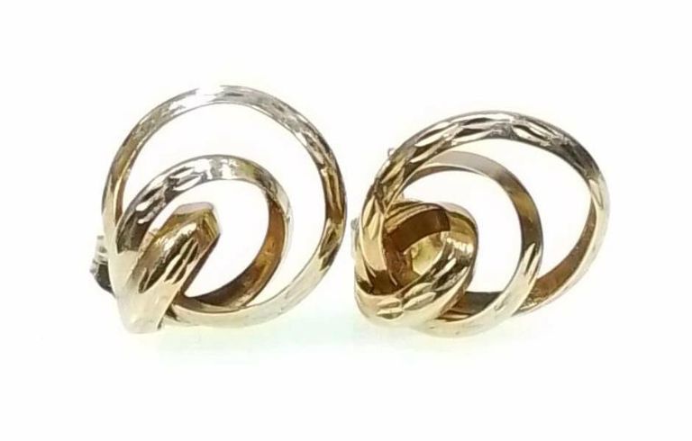 14k yellow gold stud earrings