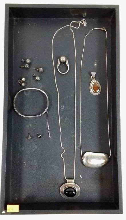 Sterling silver onyx and carnelian jewelry set