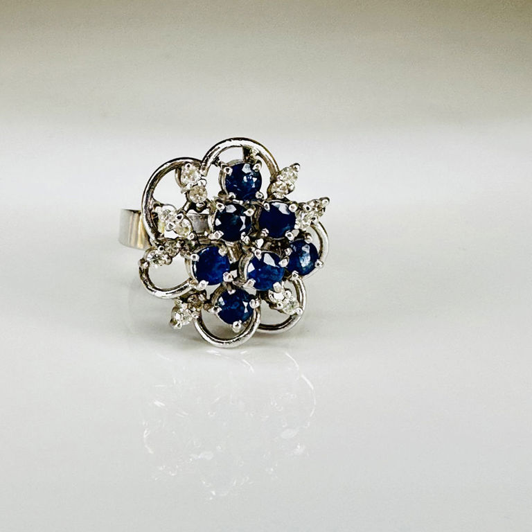 14k white gold sapphire and diamond ring