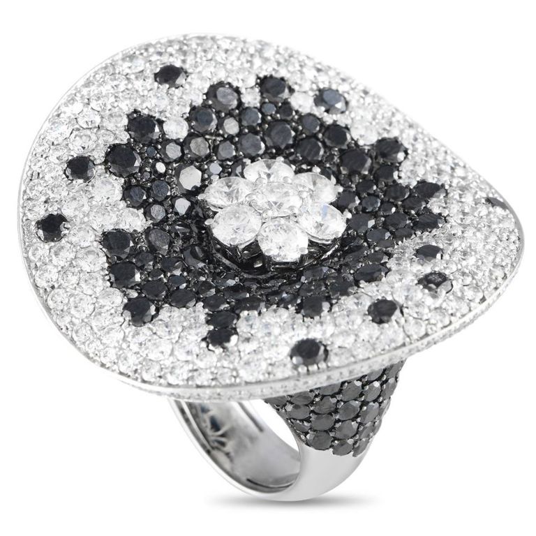 18k white gold diamond ring