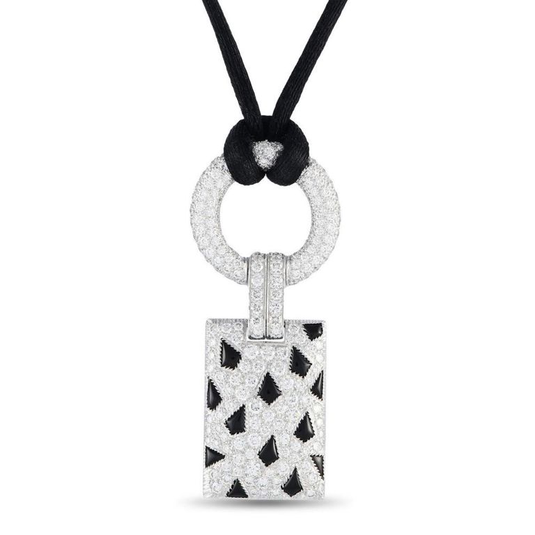 18k white gold diamond and onyx pendant necklace