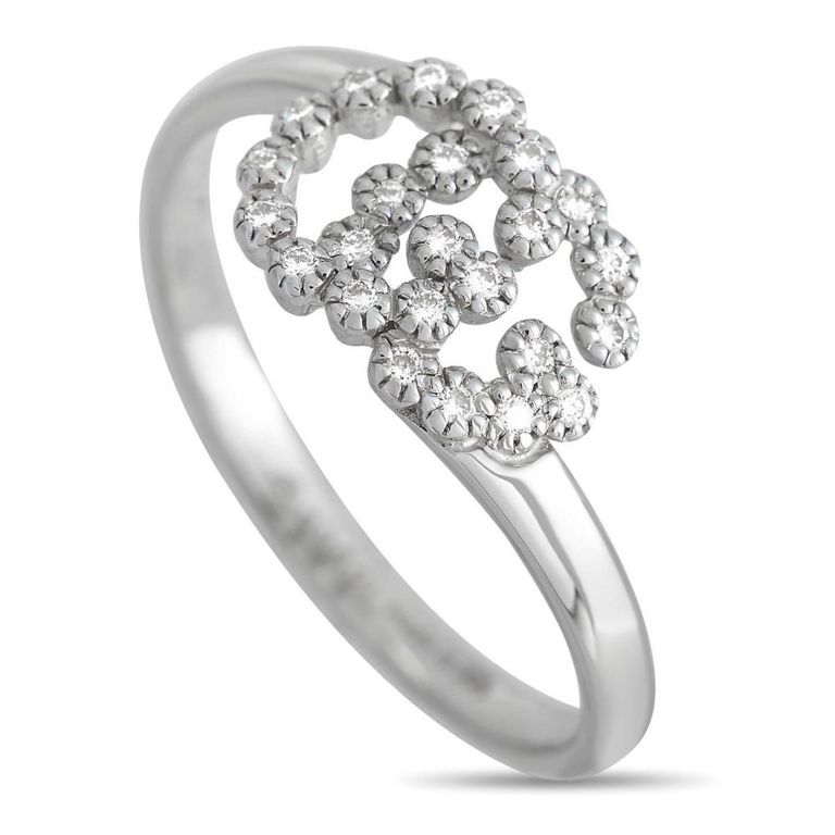 18k white gold diamond ring