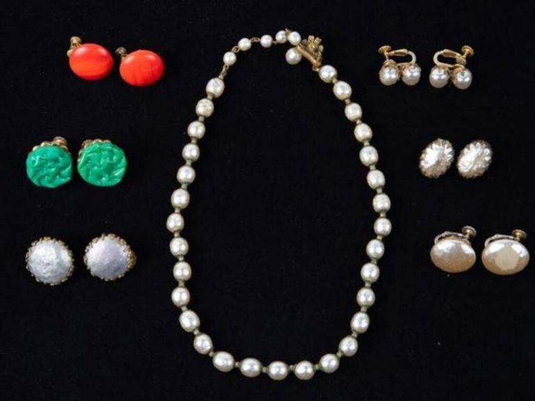 Pearl jewelry set