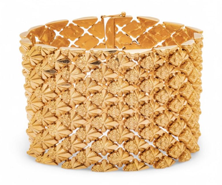 18k gold cuff bracelet Category
