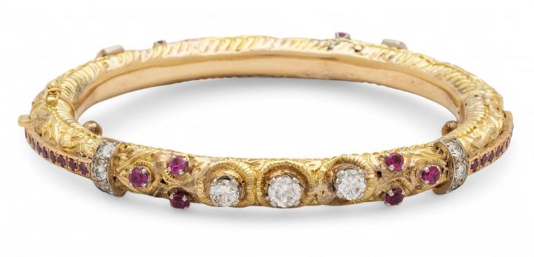18k yellow gold diamond bangle bracelet