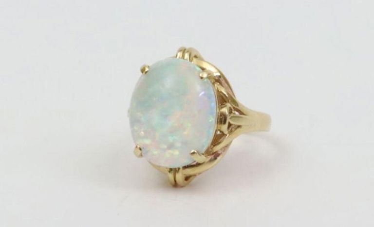 18k gold opal ring