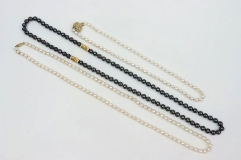 Pearl and hematite necklace set