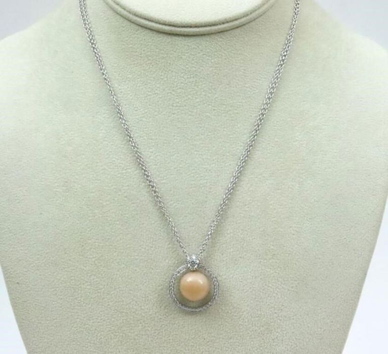18k gold coral and diamond pendant necklace