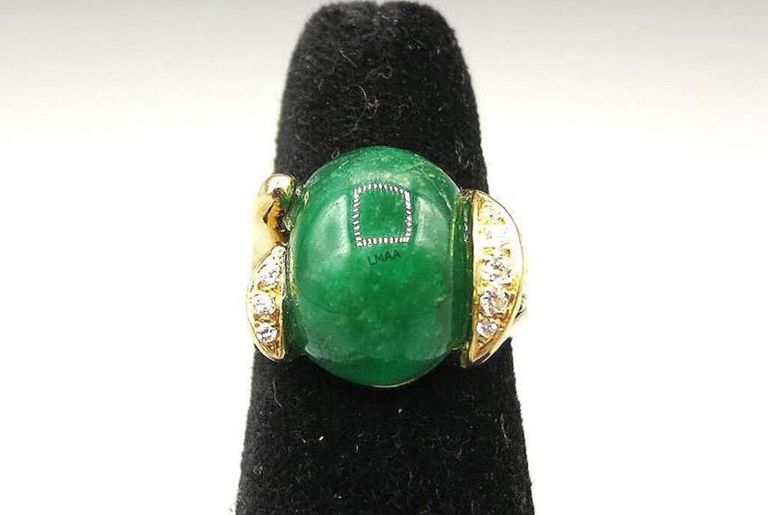 18k yellow gold emerald and diamond ring