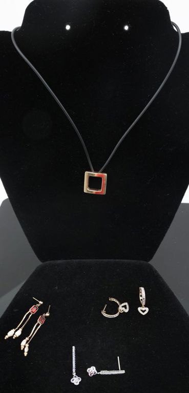 14k gold gem-set jewelry set