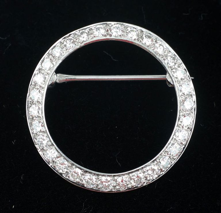 14k white gold diamond brooch