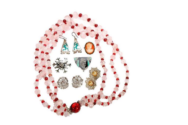 Costume jewelry lot