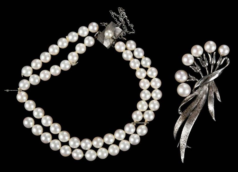 Mikimoto pearl bracelet and brooch