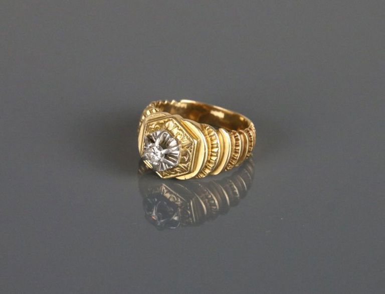 18k gold diamond tiered ring