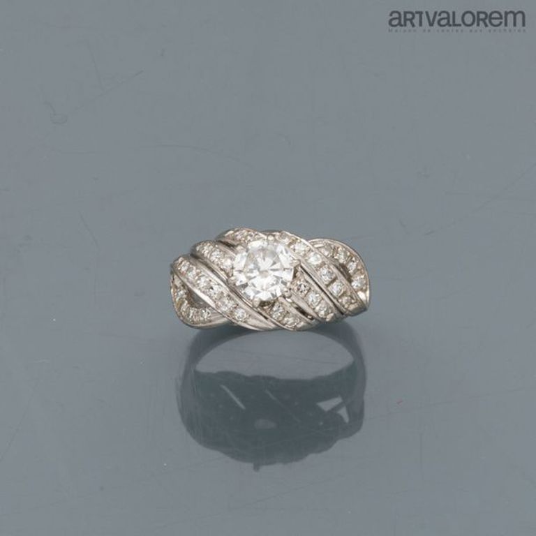 14k white gold diamond ring