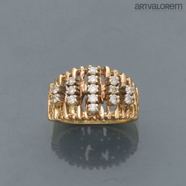 14k gold diamond modernist ring