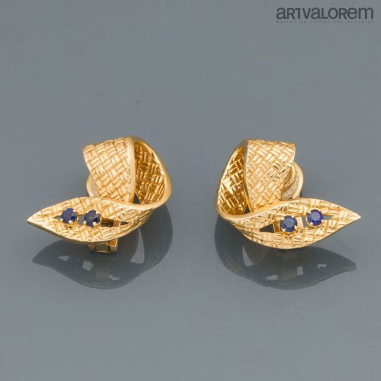 18k gold sapphire leaf ear clips