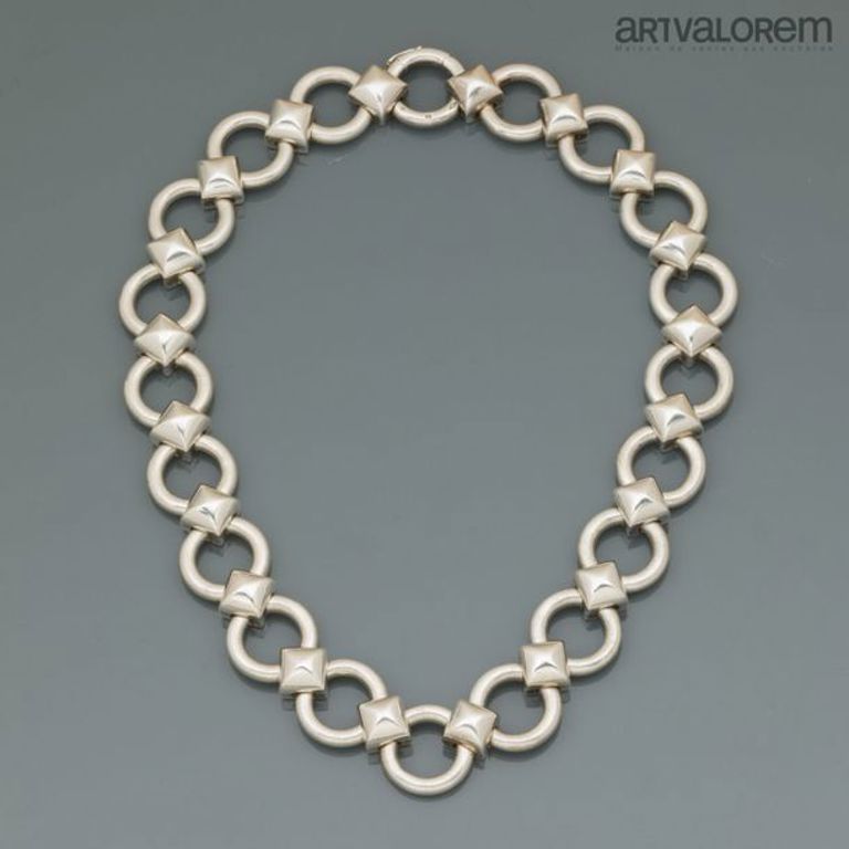 Silver necklace