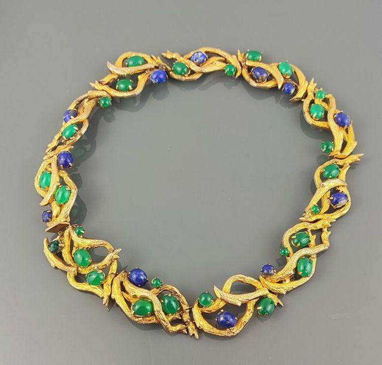 Gilded metal chrysoprase and lapis necklace
