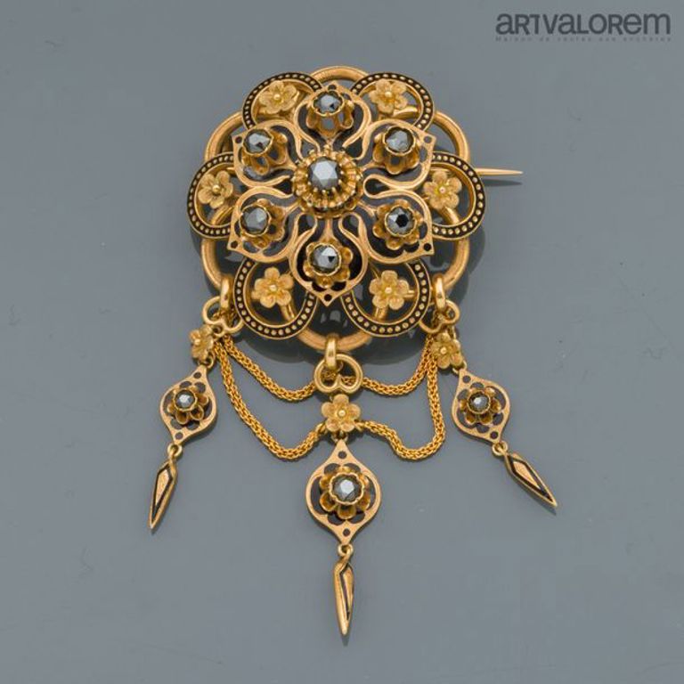 18k yellow gold brooch